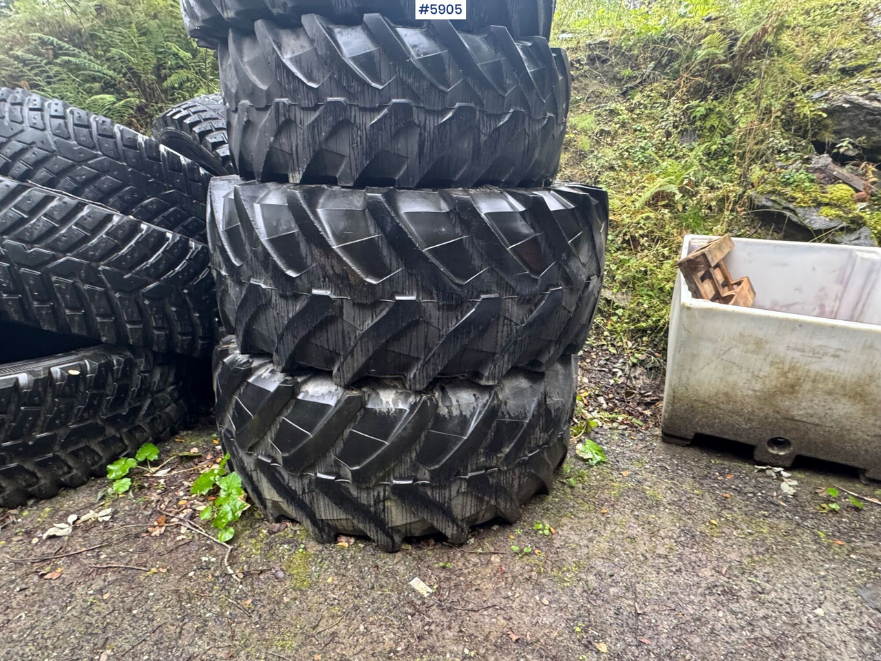 8 pcs Nokian TRI 2 tires. 4 pcs on rims! - Complete wiel voor Bouwmachine: afbeelding 4 8 pcs Nokian TRI 2 tires. 4 pcs on rims! - Complete wiel voor Bouwmachine: afbeelding 4