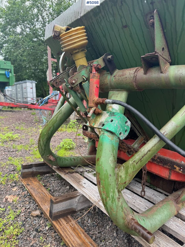 Amazone ZA-F 803 Repair object - Kunstmeststrooier: afbeelding 4 Amazone ZA-F 803 Repair object - Kunstmeststrooier: afbeelding 4