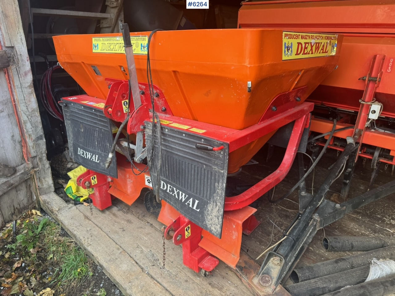 2015 Dexwal Tornado fertilizer spreader - Andere machine: afbeelding 1 2015 Dexwal Tornado fertilizer spreader - Andere machine: afbeelding 1