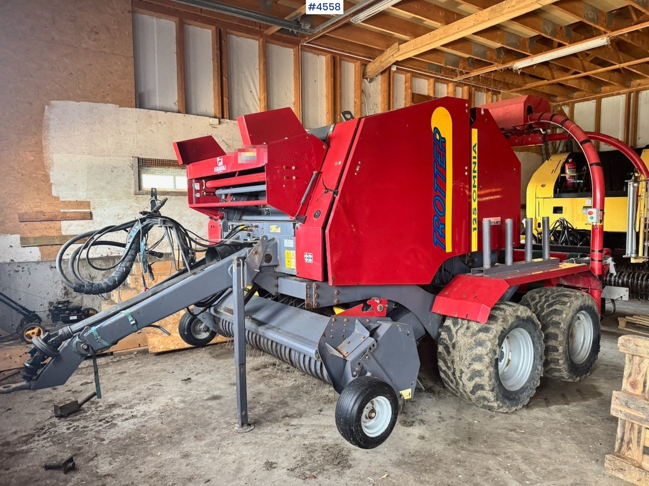 Approx. 2010 FeraBoli Omnia 125 Round Baler - Hooi-/ Voedermachine: afbeelding 1 Approx. 2010 FeraBoli Omnia 125 Round Baler - Hooi-/ Voedermachine: afbeelding 1