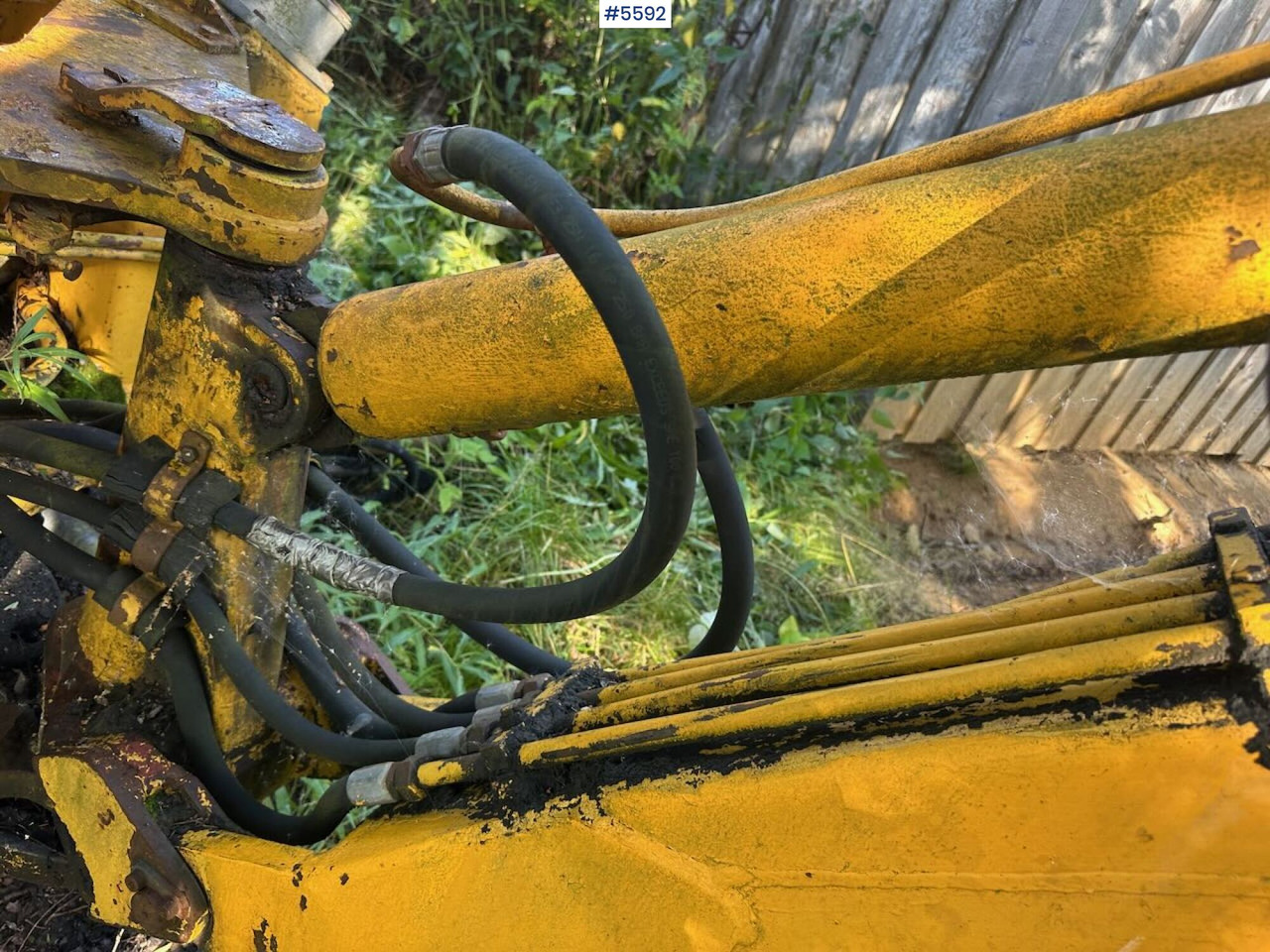 Leasing  Circa 1974 Ford 4000 tractor w/ front loader and excavator. REP.OBJECT Circa 1974 Ford 4000 tractor w/ front loader and excavator. REP.OBJECT: afbeelding 14
