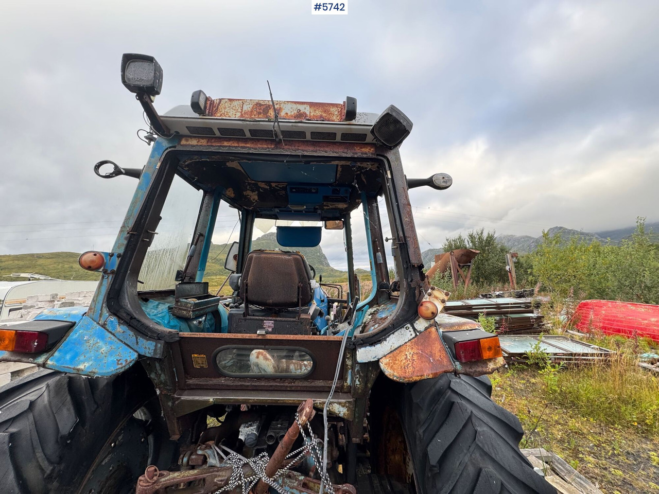 Circa 1987 Ford 7700 with Malm Orstad loader! - Tractor: afbeelding 4 Circa 1987 Ford 7700 with Malm Orstad loader! - Tractor: afbeelding 4
