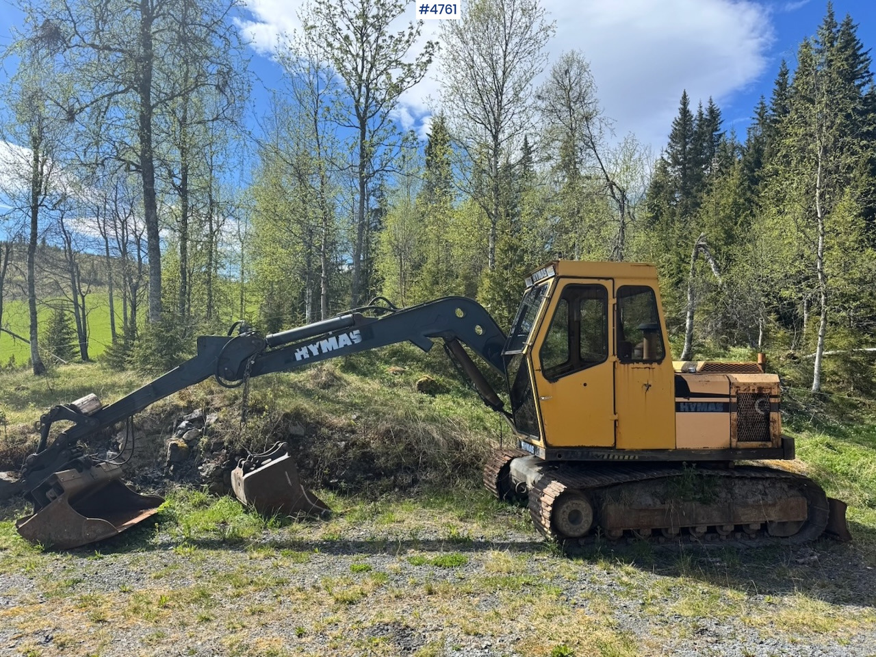 Circa 1990 Hymas 82R Crawler excavator w/ 2 buckets. - Graafmachine: afbeelding 1 Circa 1990 Hymas 82R Crawler excavator w/ 2 buckets. - Graafmachine: afbeelding 1