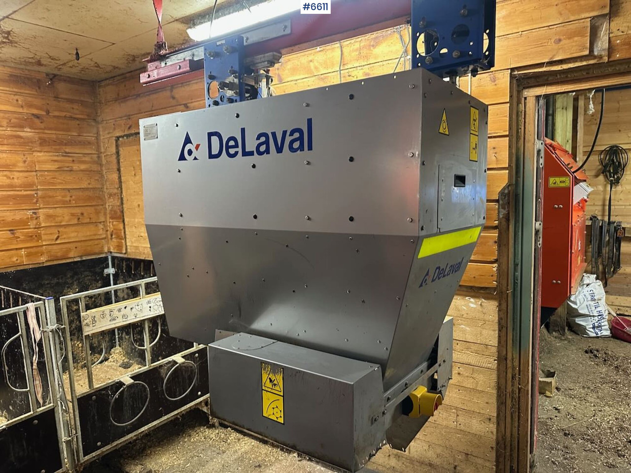 Delaval FW 200 automatic feeder and TKS rails. - Veeteelt materiaal: afbeelding 2 Delaval FW 200 automatic feeder and TKS rails. - Veeteelt materiaal: afbeelding 2