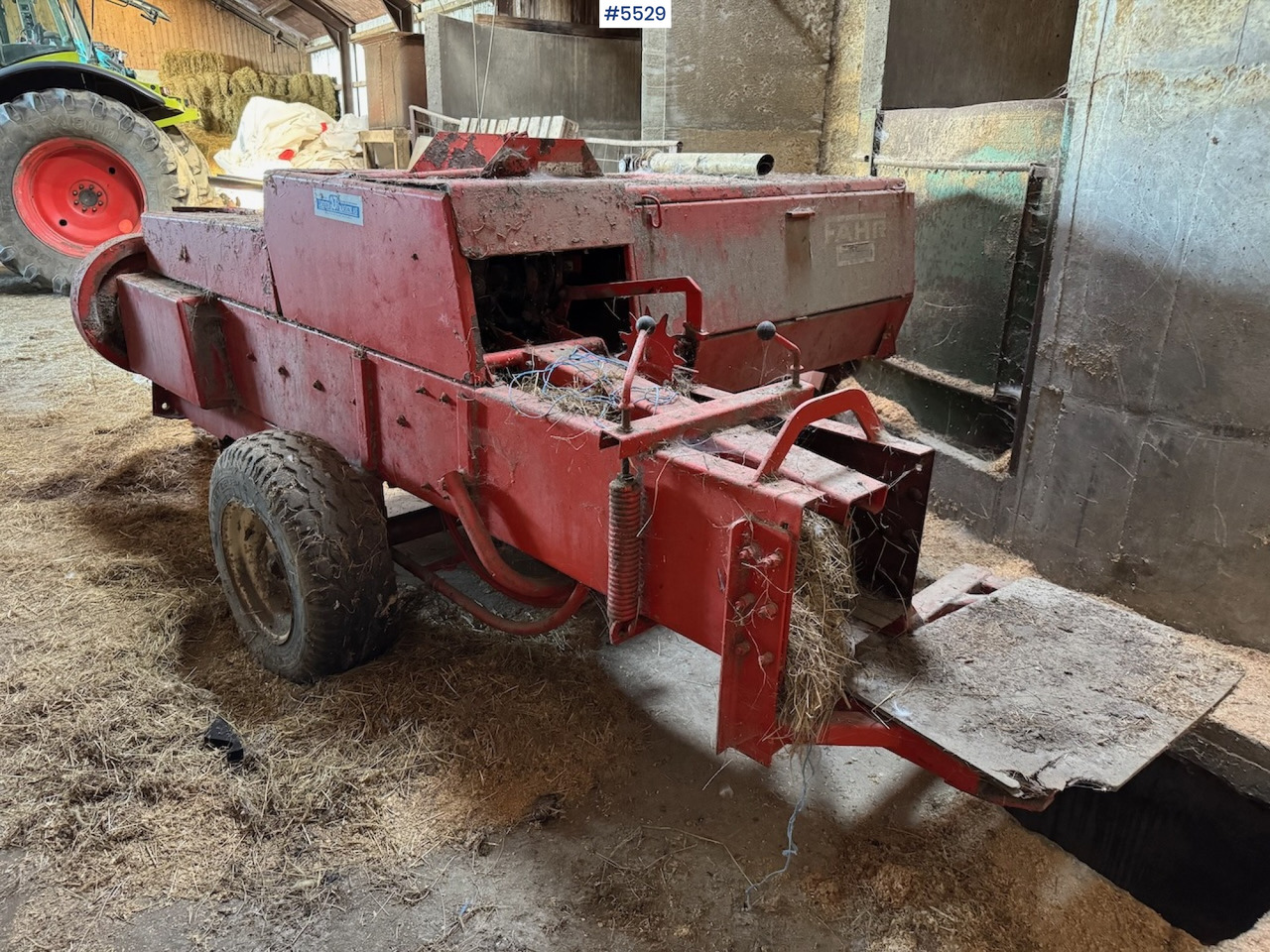Deutz Fahr Square baler. - Hooi-/ Voedermachine: afbeelding 3 Deutz Fahr Square baler. - Hooi-/ Voedermachine: afbeelding 3