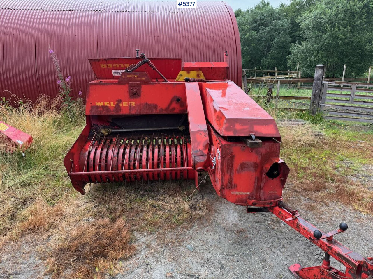 English: Welger AP 45 Square Baler - Hooi-/ Voedermachine: afbeelding 1 English: Welger AP 45 Square Baler - Hooi-/ Voedermachine: afbeelding 1
