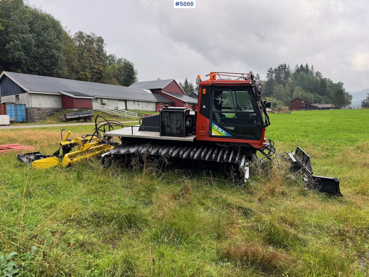 1994 Pisten Bully 150D w/ track layer and milling machine - Gemeentelijke machine/ Speciaal: afbeelding 1 1994 Pisten Bully 150D w/ track layer and milling machine - Gemeentelijke machine/ Speciaal: afbeelding 1