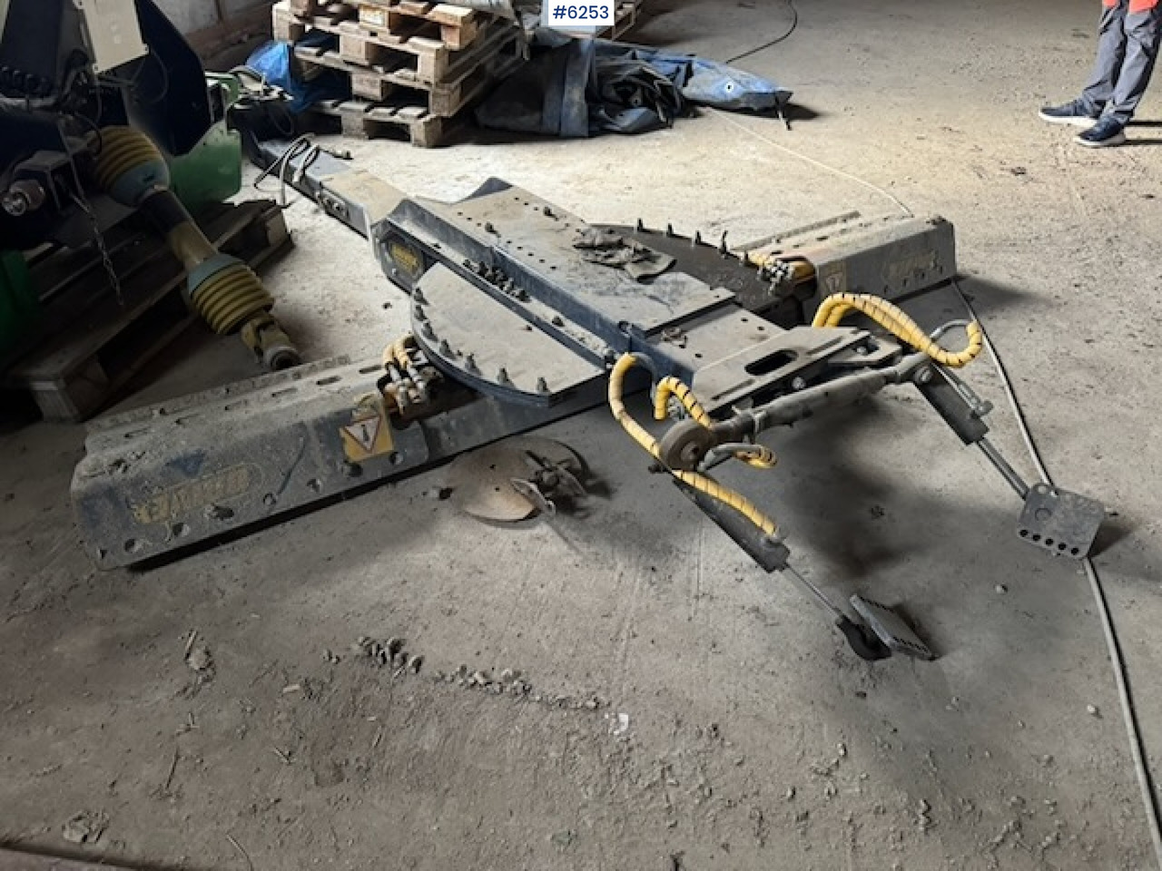 2021 Drivex EG3500 snow blade with 2021 Drivex undermount blade - Gemeentelijke machine/ Speciaal: afbeelding 4 2021 Drivex EG3500 snow blade with 2021 Drivex undermount blade - Gemeentelijke machine/ Speciaal: afbeelding 4