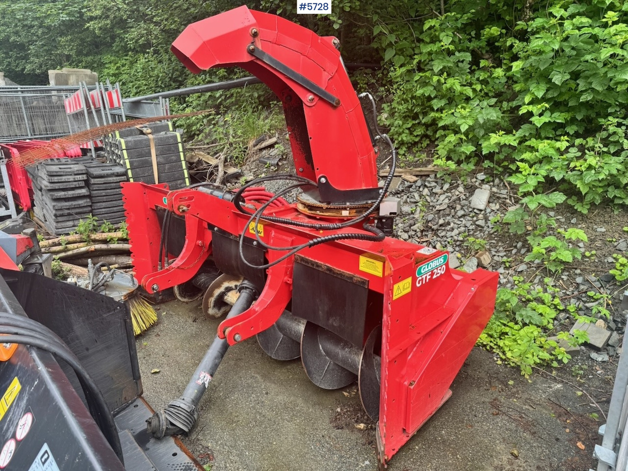 2022 Globus GTF 250-19 Snowblower - Gemeentelijke machine/ Speciaal: afbeelding 1 2022 Globus GTF 250-19 Snowblower - Gemeentelijke machine/ Speciaal: afbeelding 1