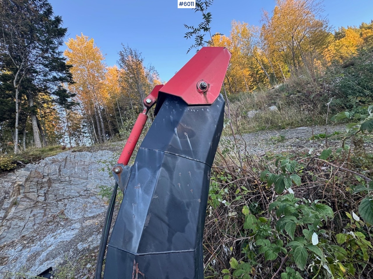 SISU Handel V-230 Snow blower - Gemeentelijke machine/ Speciaal: afbeelding 5 SISU Handel V-230 Snow blower - Gemeentelijke machine/ Speciaal: afbeelding 5