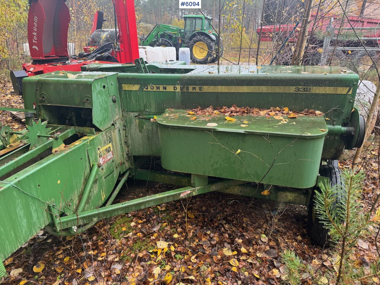 John Deere 332 - Hooi-/ Voedermachine: afbeelding 2 John Deere 332 - Hooi-/ Voedermachine: afbeelding 2