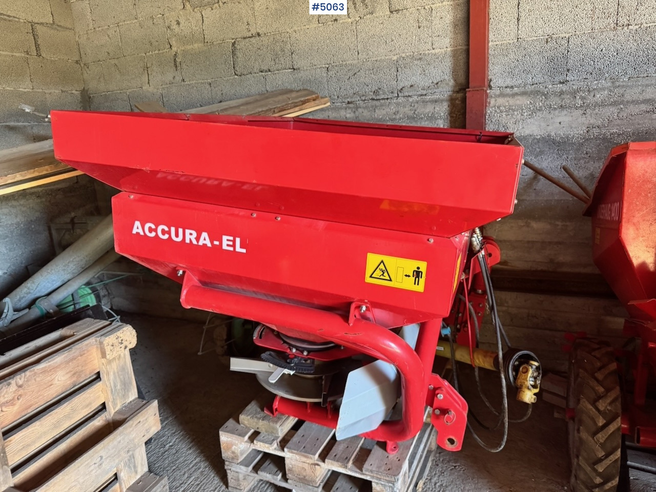Kverneland Accord Fertilizer spreader - Kunstmeststrooier: afbeelding 1 Kverneland Accord Fertilizer spreader - Kunstmeststrooier: afbeelding 1