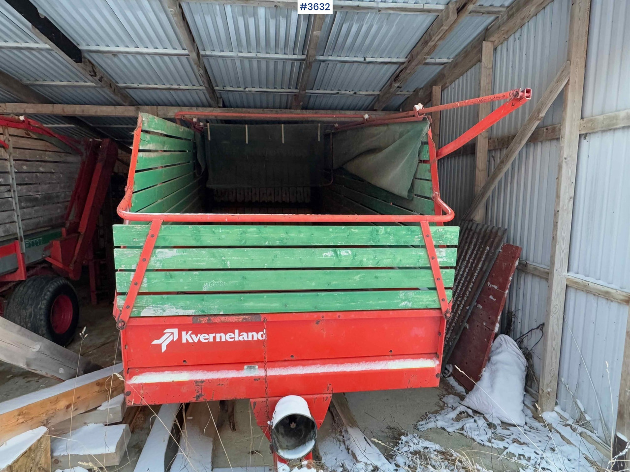 Kverneland UN7000 unloading trailer - Hooi-/ Voedermachine: afbeelding 2 Kverneland UN7000 unloading trailer - Hooi-/ Voedermachine: afbeelding 2