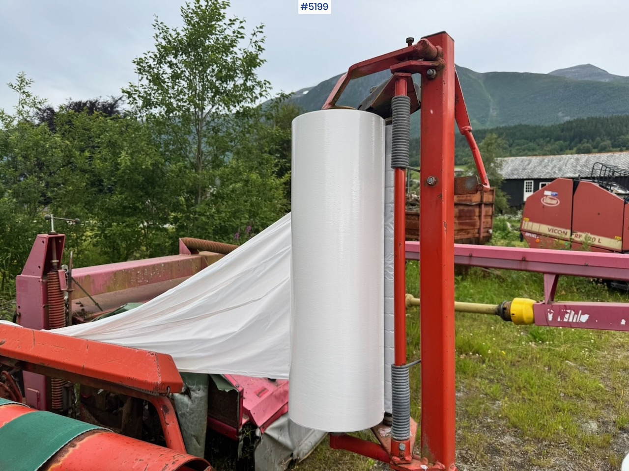 Kverneland UN7515 Round Bale Wrapper - Hooi-/ Voedermachine: afbeelding 4 Kverneland UN7515 Round Bale Wrapper - Hooi-/ Voedermachine: afbeelding 4