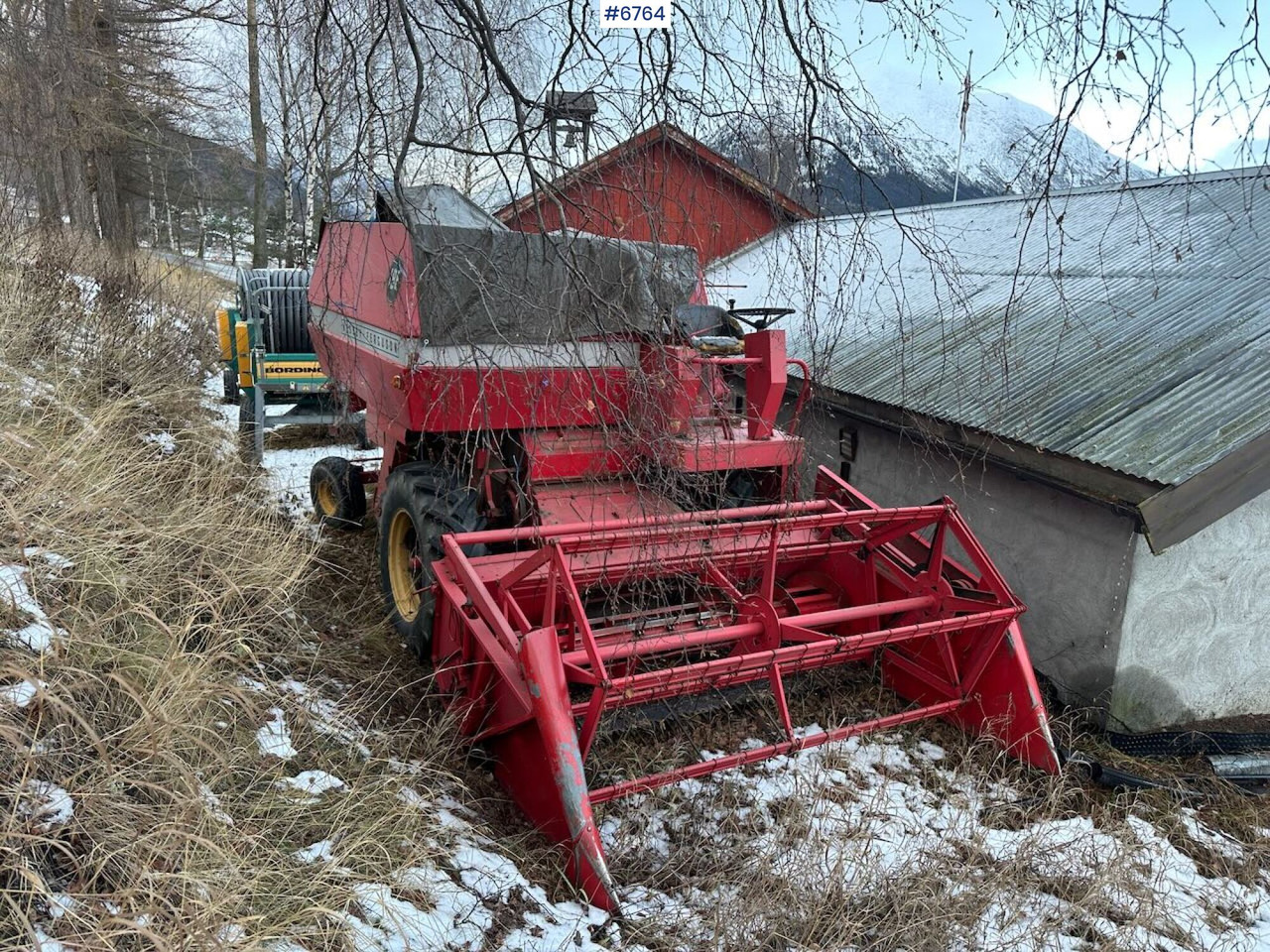Massey-Ferguson 186-6 Combine harvester. - Maaidorser: afbeelding 2 Massey-Ferguson 186-6 Combine harvester. - Maaidorser: afbeelding 2
