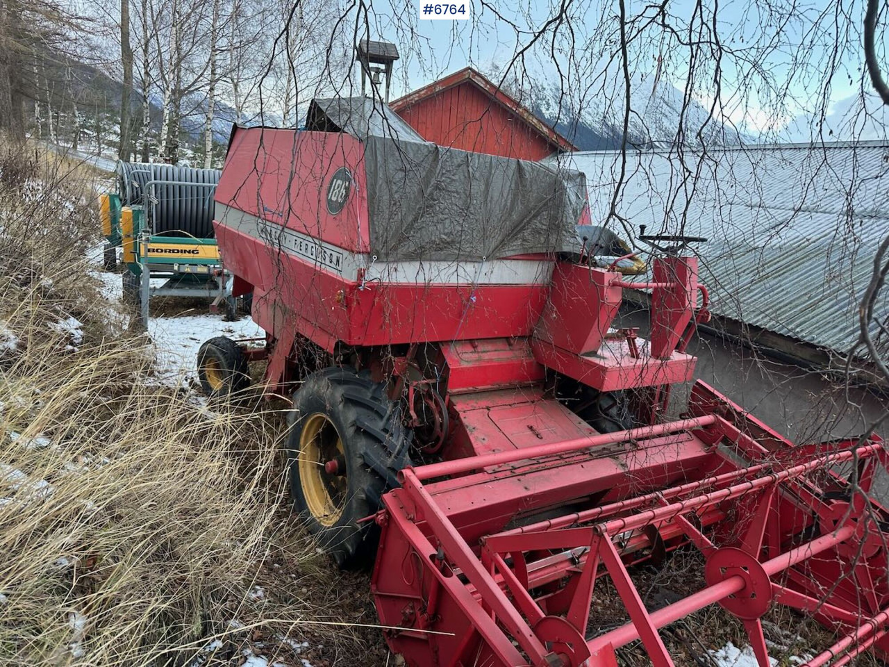 Massey-Ferguson 186-6 Combine harvester. - Maaidorser: afbeelding 1 Massey-Ferguson 186-6 Combine harvester. - Maaidorser: afbeelding 1