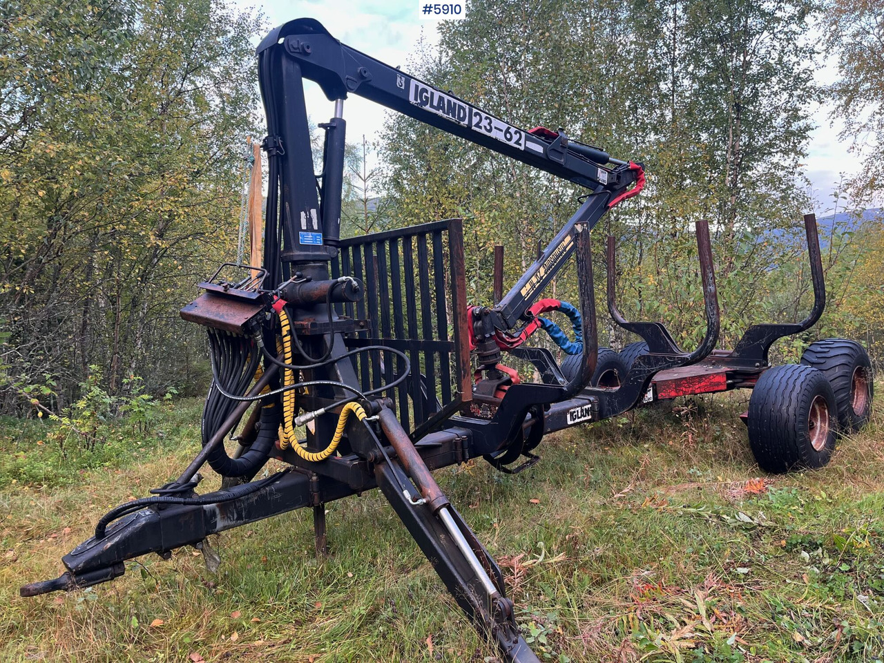 Restored Igland 23-62 timber trailer with crane! - Hout aanhanger: afbeelding 1 Restored Igland 23-62 timber trailer with crane! - Hout aanhanger: afbeelding 1