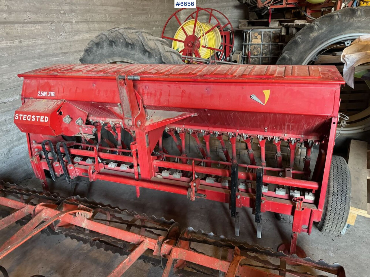 Stegsted seed drill - Zaaimachine: afbeelding 2 Stegsted seed drill - Zaaimachine: afbeelding 2