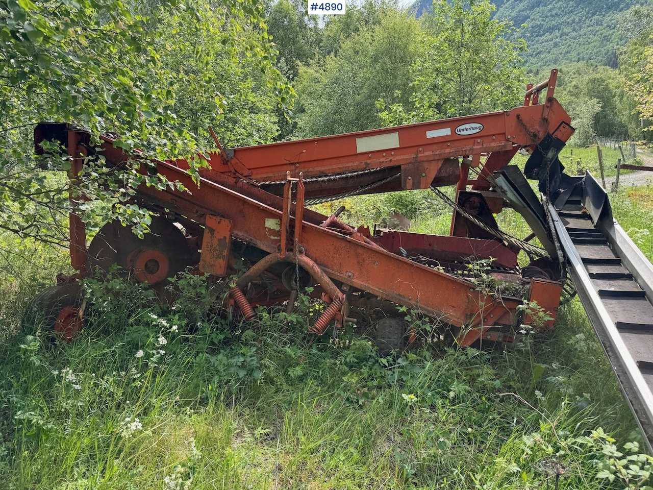 Underhaug Superfaun 1741 potato harvester - Aardappelrooier: afbeelding 1 Underhaug Superfaun 1741 potato harvester - Aardappelrooier: afbeelding 1