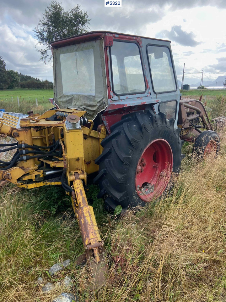 Volvo 430 mit heckmontiertem Baggeraufbau, Rep.-Objekt - Tractor: afbeelding 2 Volvo 430 mit heckmontiertem Baggeraufbau, Rep.-Objekt - Tractor: afbeelding 2