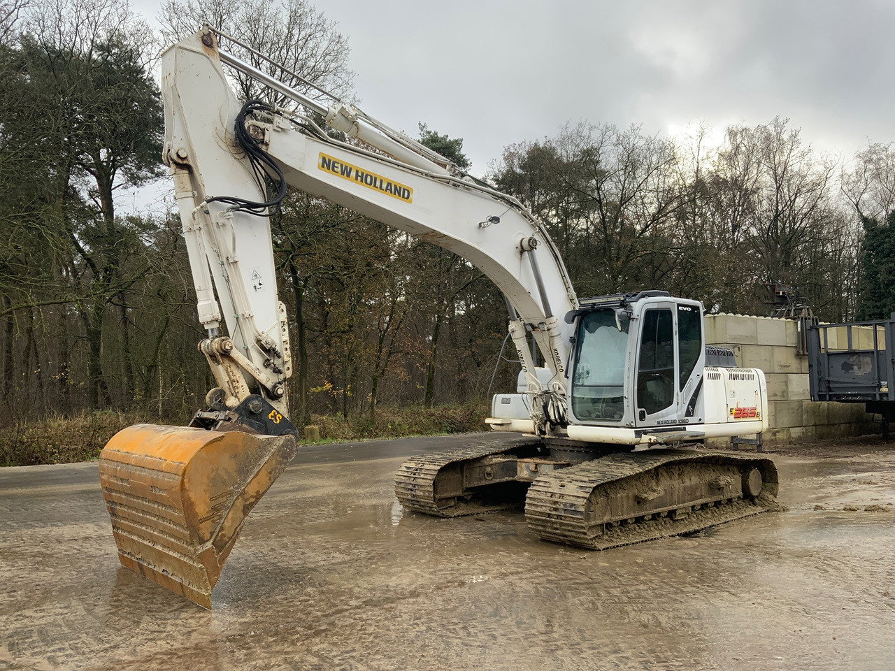 New holland E265B - Rupsgraafmachine: afbeelding 1 New holland E265B - Rupsgraafmachine: afbeelding 1