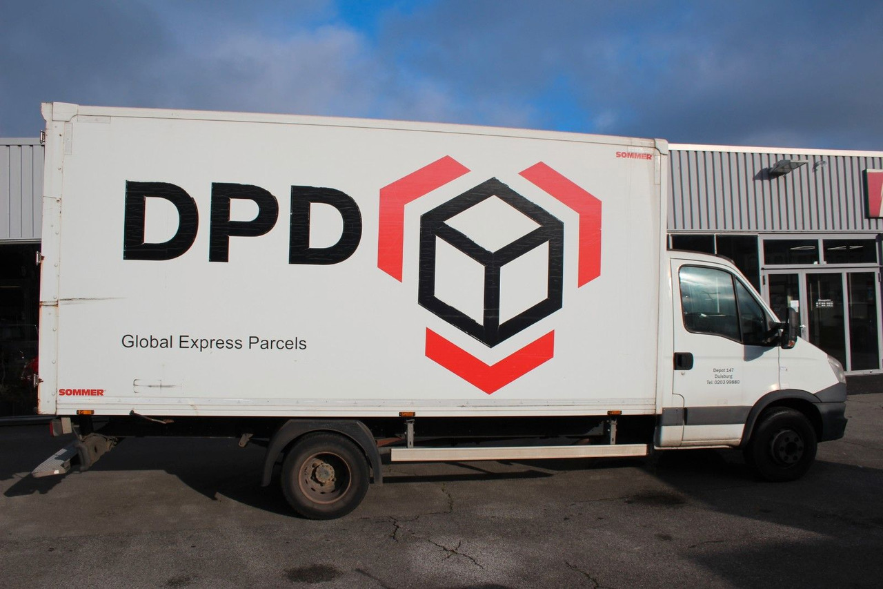 Iveco Daily 70C17 Koffer - Bestelwagen gesloten laadbak: afbeelding 2 Iveco Daily 70C17 Koffer - Bestelwagen gesloten laadbak: afbeelding 2