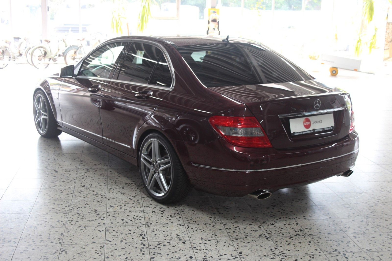Mercedes-Benz C 230 Avantgarde Automatik sehr gepflegt! 130tKM - Sedan: afbeelding 3 Mercedes-Benz C 230 Avantgarde Automatik sehr gepflegt! 130tKM - Sedan: afbeelding 3