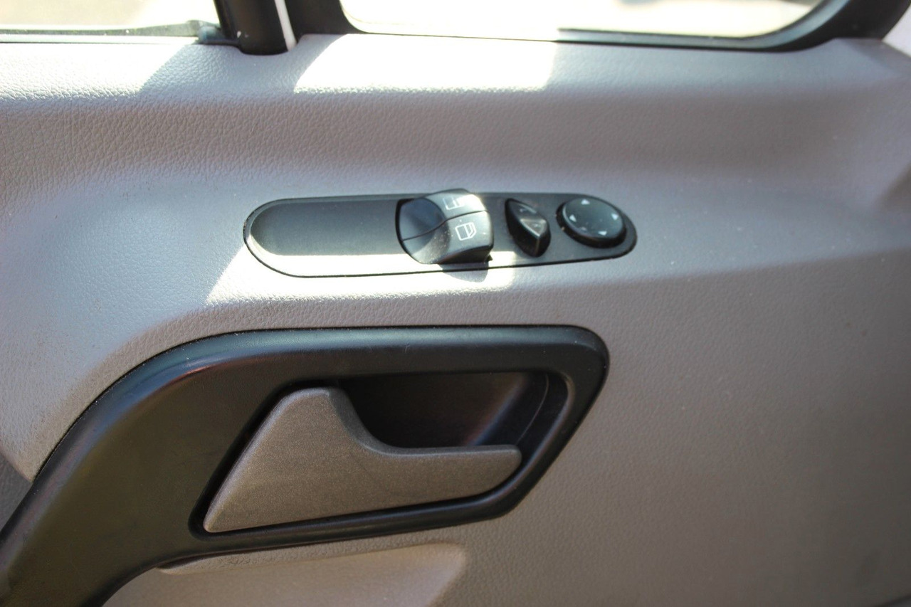 Volkswagen Crafter KÜHLUNG 35 L2H2 - Personenvervoer: afbeelding 5 Volkswagen Crafter KÜHLUNG 35 L2H2 - Personenvervoer: afbeelding 5