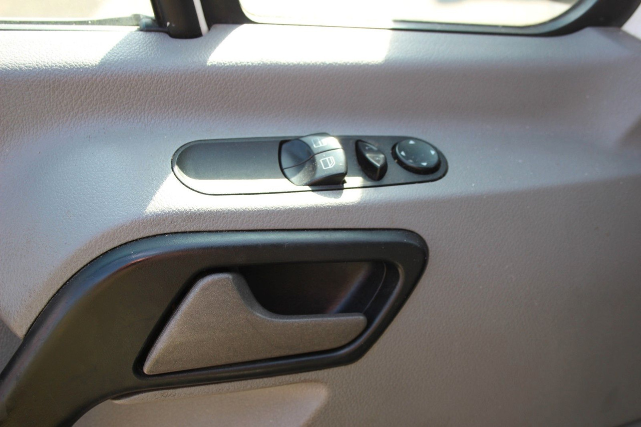 Volkswagen Crafter KÜHLUNG 35 L2H2 - Personenvervoer: afbeelding 5 Volkswagen Crafter KÜHLUNG 35 L2H2 - Personenvervoer: afbeelding 5