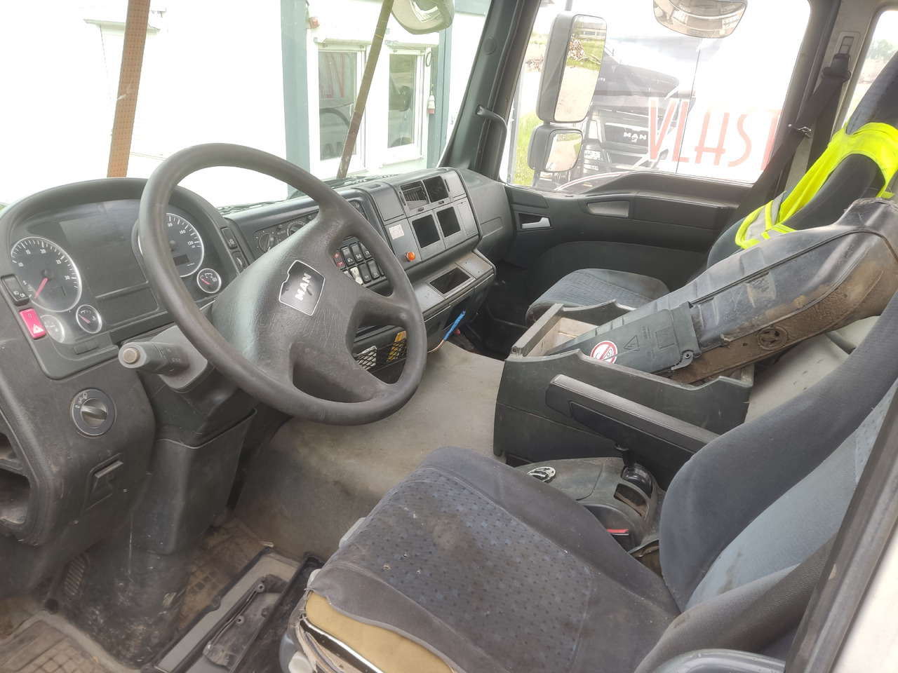 MAN cab F99/L17 - Cabine: afbeelding 4 MAN cab F99/L17 - Cabine: afbeelding 4