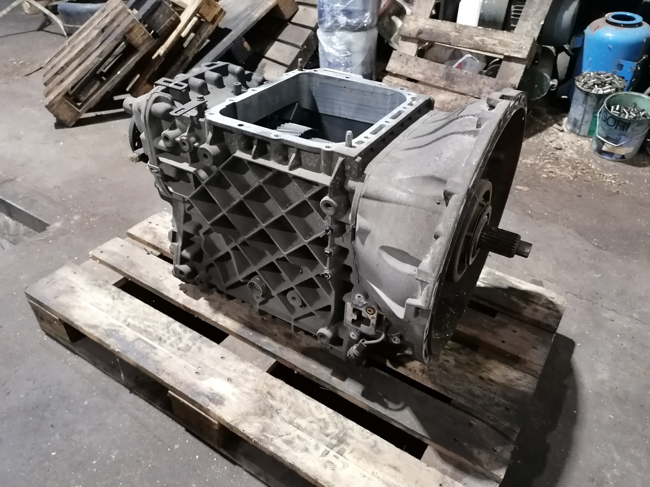 VOLVO remanufactured gearbox AT2612D - Versnellingsbak: afbeelding 1 VOLVO remanufactured gearbox AT2612D - Versnellingsbak: afbeelding 1