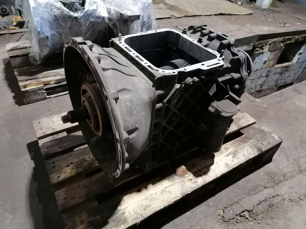 VOLVO remanufactured gearbox AT2612D - Versnellingsbak: afbeelding 2 VOLVO remanufactured gearbox AT2612D - Versnellingsbak: afbeelding 2