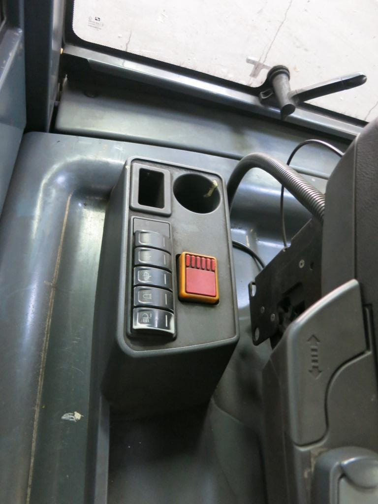 JUNGHEINRICH EFG 425 K - Elektrische heftruck: afbeelding 5 JUNGHEINRICH EFG 425 K - Elektrische heftruck: afbeelding 5