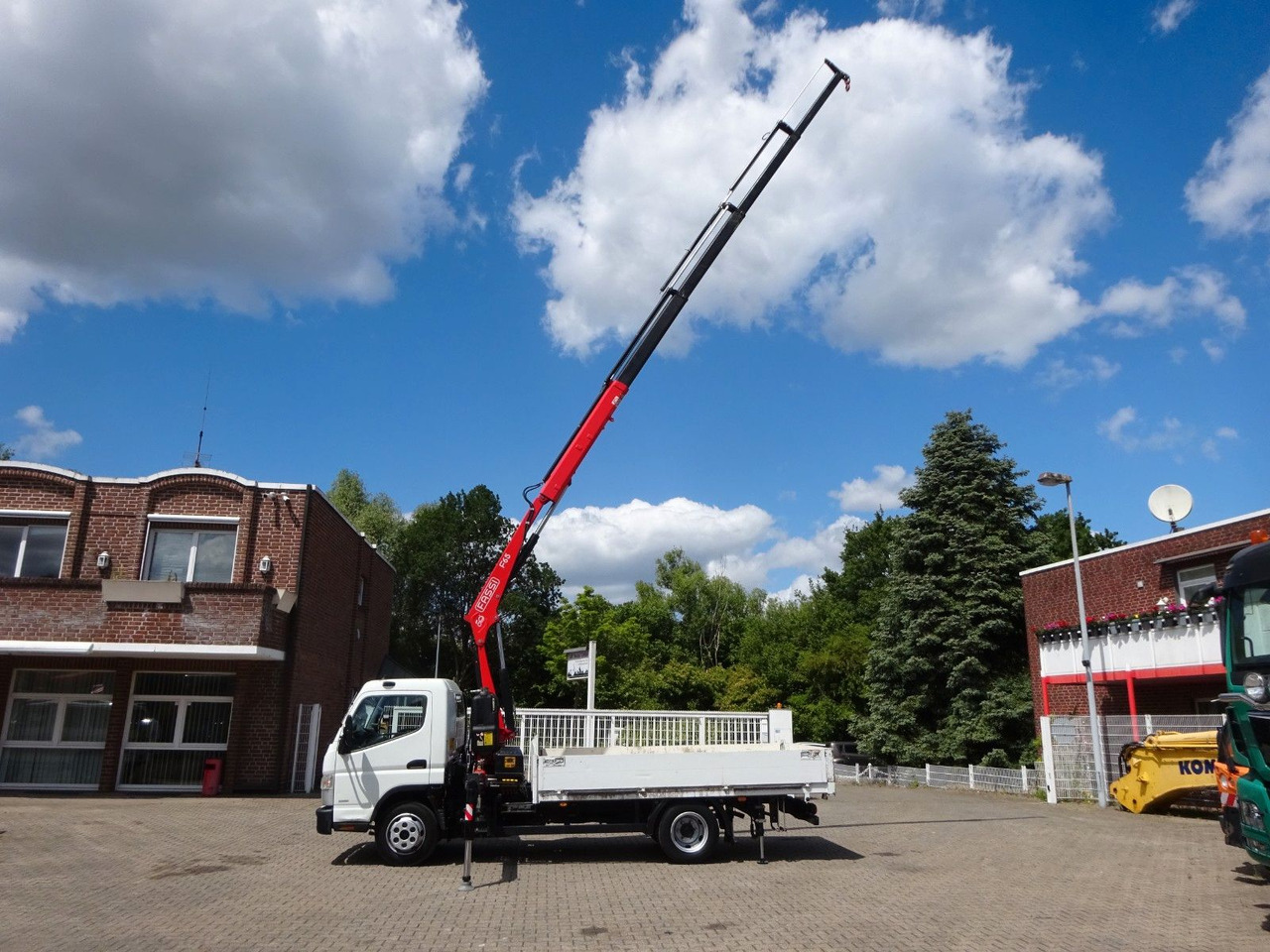 FUSO Canter 7C15 mit FASSI F65A Kran - Bestelwagen open laadbak: afbeelding 3 FUSO Canter 7C15 mit FASSI F65A Kran - Bestelwagen open laadbak: afbeelding 3