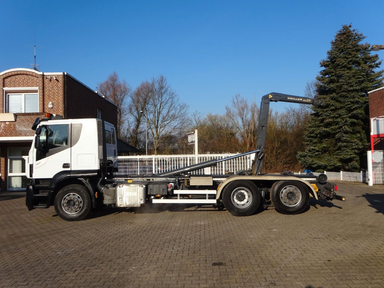 Iveco STRALIS 400 MEILLER Abroller Lift-Lenkachse 6x2 Iveco STRALIS 400 MEILLER Abroller Lift-Lenkachse 6x2 - Haakarmsysteem vrachtwagen: afbeelding 3 Iveco STRALIS 400 MEILLER Abroller Lift-Lenkachse 6x2 Iveco STRALIS 400 MEILLER Abroller Lift-Lenkachse 6x2 - Haakarmsysteem vrachtwagen: afbeelding 3
