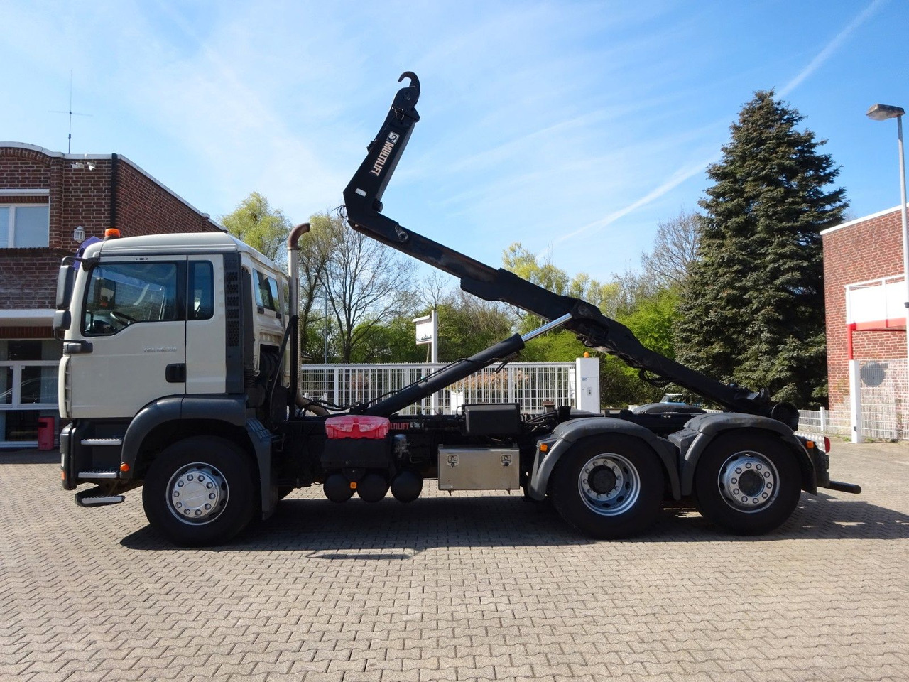 MAN 26.310 TGA Knickbarer Haken mit Lift+Lenkachse - Haakarmsysteem vrachtwagen: afbeelding 3 MAN 26.310 TGA Knickbarer Haken mit Lift+Lenkachse - Haakarmsysteem vrachtwagen: afbeelding 3