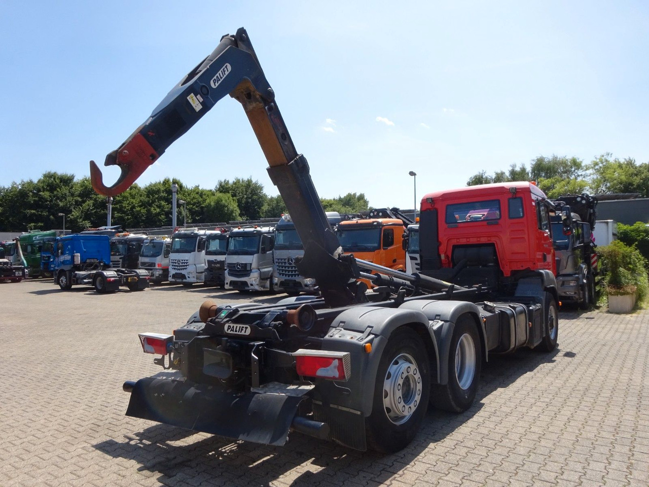 MAN 26.360 TGA PALFINGER Abroller 6x2-4 Hydrodrive - Haakarmsysteem vrachtwagen: afbeelding 5 MAN 26.360 TGA PALFINGER Abroller 6x2-4 Hydrodrive - Haakarmsysteem vrachtwagen: afbeelding 5