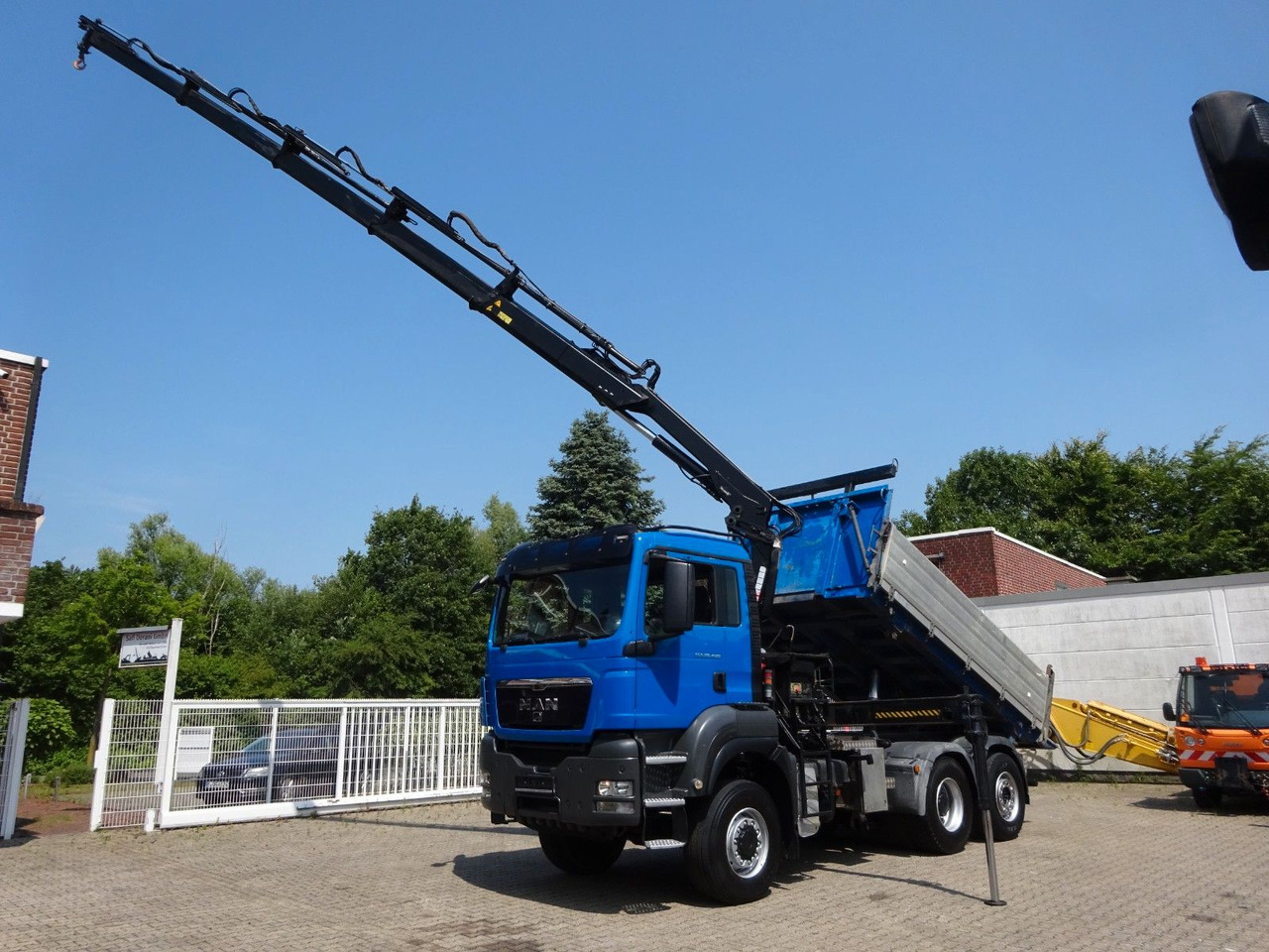 MAN 28.400 TGS 3Skipper+HIAB 166 E-4 HIPRPO 6x4-4 - Kipper vrachtwagen, Kraanwagen: afbeelding 1 MAN 28.400 TGS 3Skipper+HIAB 166 E-4 HIPRPO 6x4-4 - Kipper vrachtwagen, Kraanwagen: afbeelding 1