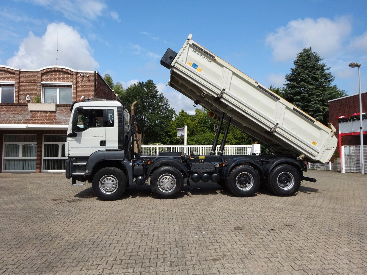 MAN 35.470 TGS MEILLER 3Skipper + Bordmatik 8x4 - Kipper vrachtwagen: afbeelding 3 MAN 35.470 TGS MEILLER 3Skipper + Bordmatik 8x4 - Kipper vrachtwagen: afbeelding 3