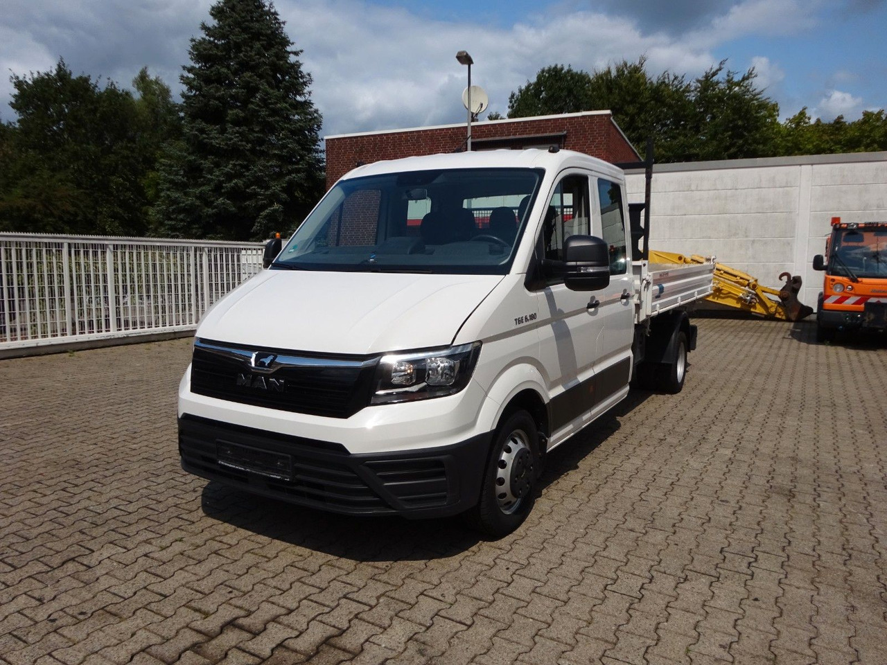 MAN 6.180 TGE MEILLER 3Skipper Doppelkabine 4x2 - Kipper bestelwagen, Bestelwagen met dubbele cabine: afbeelding 2 MAN 6.180 TGE MEILLER 3Skipper Doppelkabine 4x2 - Kipper bestelwagen, Bestelwagen met dubbele cabine: afbeelding 2