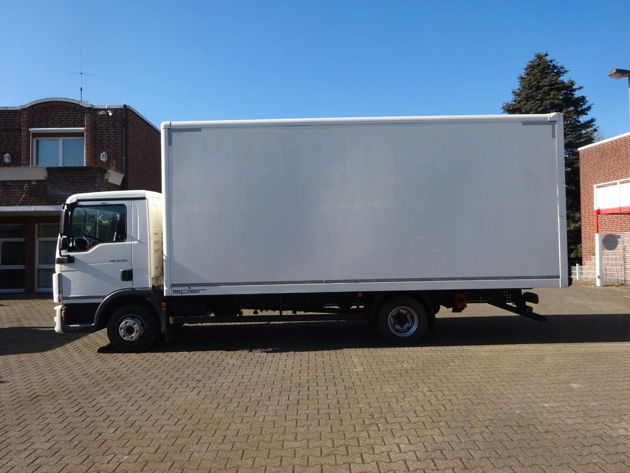 MAN 8.150 TGL Koffer 4x2 - Bakwagen: afbeelding 3 MAN 8.150 TGL Koffer 4x2 - Bakwagen: afbeelding 3
