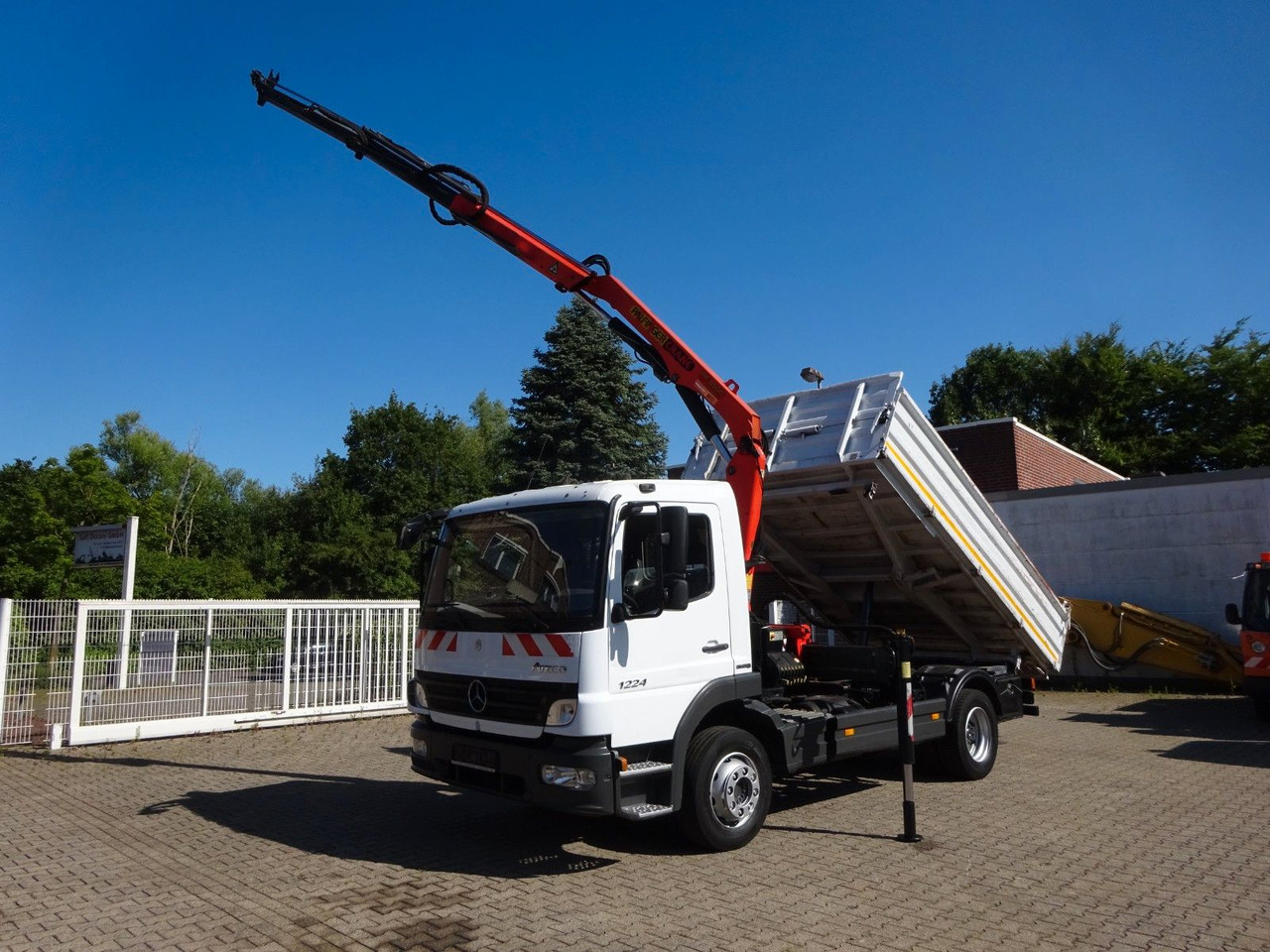 Mercedes-Benz 1224 Atego MEILLER 3Skipper + PK 8500 Kran - Kipper vrachtwagen, Kraanwagen: afbeelding 1 Mercedes-Benz 1224 Atego MEILLER 3Skipper + PK 8500 Kran - Kipper vrachtwagen, Kraanwagen: afbeelding 1