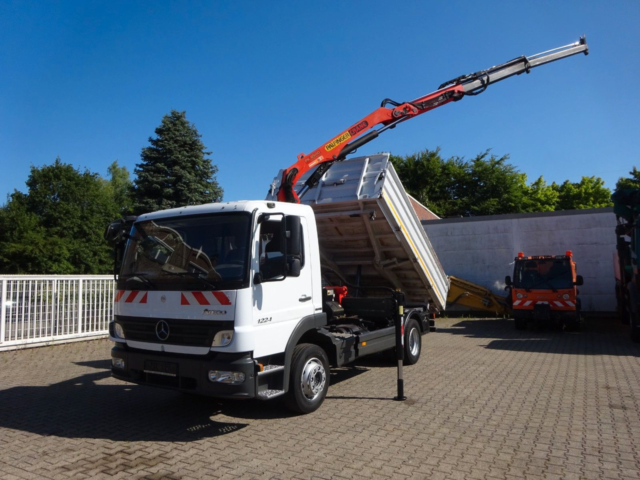 Mercedes-Benz 1224 Atego MEILLER 3Skipper + PK 8500 Kran - Kipper vrachtwagen, Kraanwagen: afbeelding 4 Mercedes-Benz 1224 Atego MEILLER 3Skipper + PK 8500 Kran - Kipper vrachtwagen, Kraanwagen: afbeelding 4