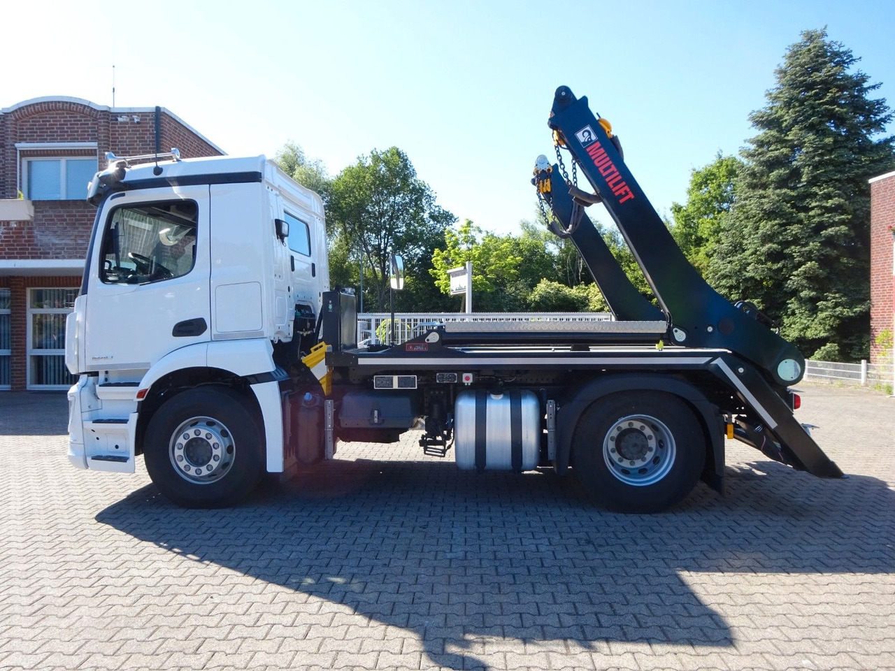 Mercedes-Benz 1840 Actros Absetzkipper NEUFAHRZEUG mit 1645 km - Kipper vrachtwagen: afbeelding 2 Mercedes-Benz 1840 Actros Absetzkipper NEUFAHRZEUG mit 1645 km - Kipper vrachtwagen: afbeelding 2