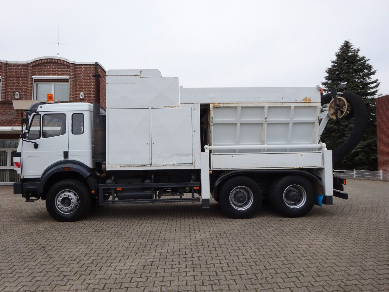 Mercedes-Benz 2527 Saugbagger. RSP Mercedes-Benz 2527 Saugbagger. RSP - Vacuümwagen: afbeelding 3 Mercedes-Benz 2527 Saugbagger. RSP Mercedes-Benz 2527 Saugbagger. RSP - Vacuümwagen: afbeelding 3