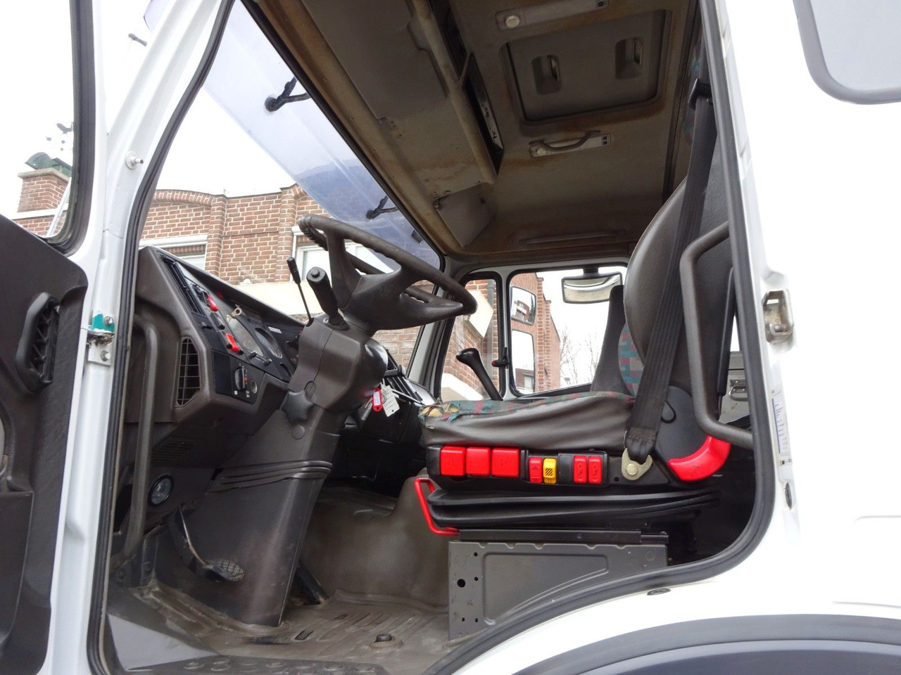 Vacuümwagen Mercedes-Benz 2527 Saugbagger. RSP Mercedes-Benz 2527 Saugbagger. RSP: afbeelding 16 Vacuümwagen Mercedes-Benz 2527 Saugbagger. RSP Mercedes-Benz 2527 Saugbagger. RSP: afbeelding 16