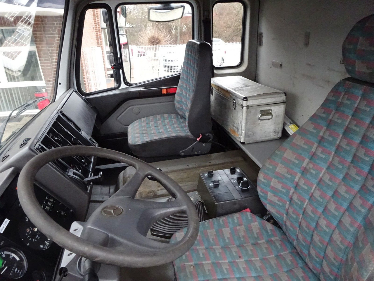 Vacuümwagen Mercedes-Benz 2527 Saugbagger. RSP Mercedes-Benz 2527 Saugbagger. RSP: afbeelding 17 Vacuümwagen Mercedes-Benz 2527 Saugbagger. RSP Mercedes-Benz 2527 Saugbagger. RSP: afbeelding 17