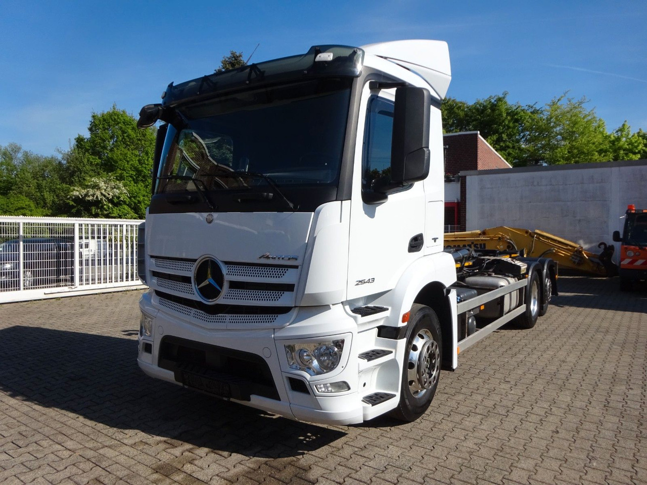 Mercedes-Benz 2543 Antos PALFINGER Abroller - Haakarmsysteem vrachtwagen: afbeelding 2 Mercedes-Benz 2543 Antos PALFINGER Abroller - Haakarmsysteem vrachtwagen: afbeelding 2