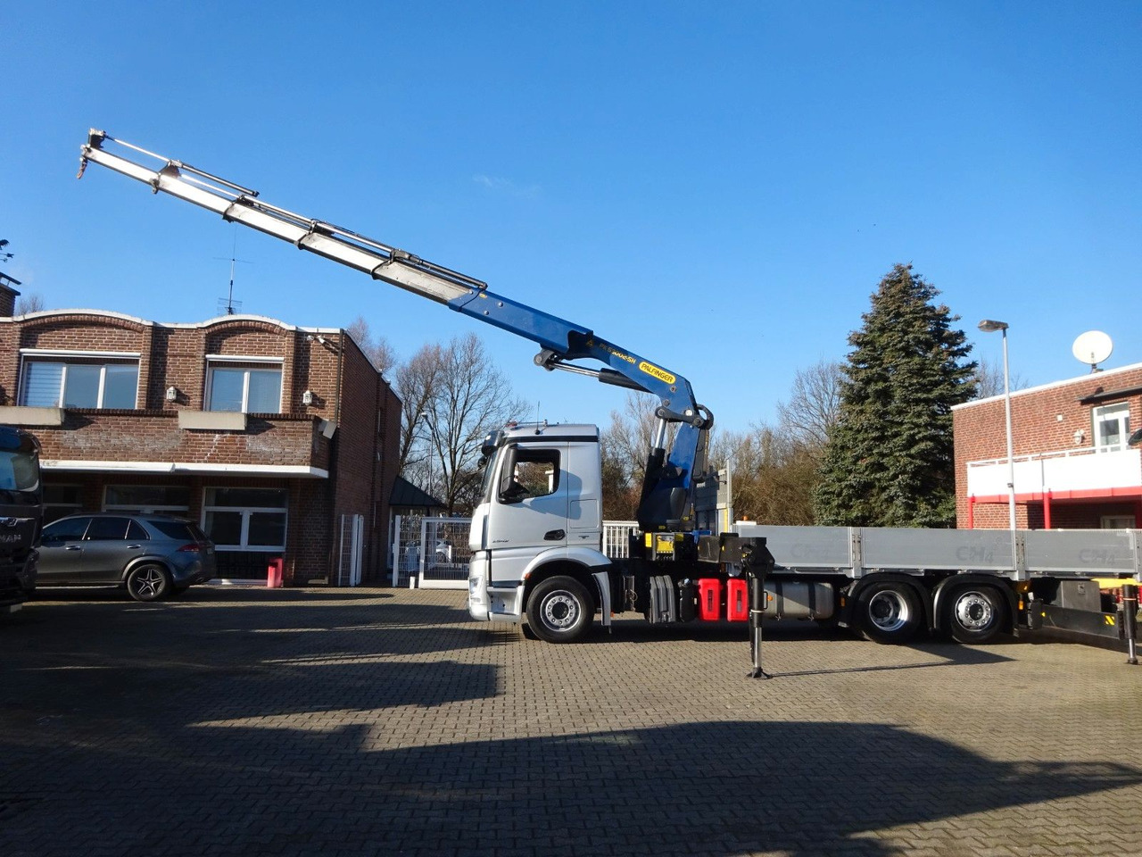 Mercedes-Benz 2543 Antos Pritsche + PK53002-SH Kran Mercedes-Benz 2543 Antos Pritsche + PK53002-SH Kran - Kraanwagen, Vrachtwagen met open laadbak: afbeelding 1 Mercedes-Benz 2543 Antos Pritsche + PK53002-SH Kran Mercedes-Benz 2543 Antos Pritsche + PK53002-SH Kran - Kraanwagen, Vrachtwagen met open laadbak: afbeelding 1