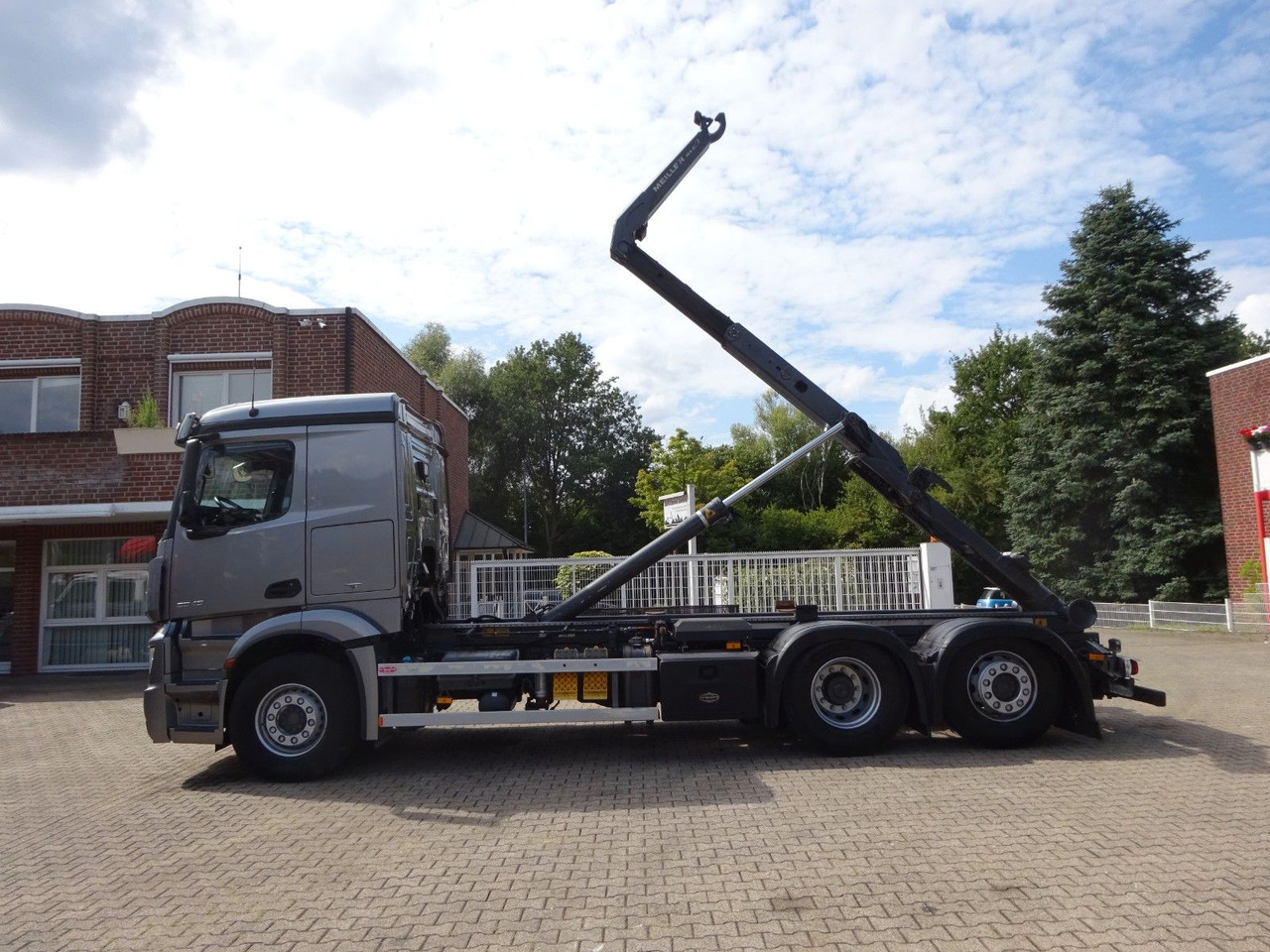 Mercedes-Benz 2545 Actros MEILLER Abroller +Lift-Lenkachse - Haakarmsysteem vrachtwagen: afbeelding 4 Mercedes-Benz 2545 Actros MEILLER Abroller +Lift-Lenkachse - Haakarmsysteem vrachtwagen: afbeelding 4